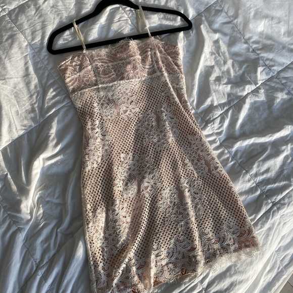 WHITE LACY DRESS - Picture 3 of 11